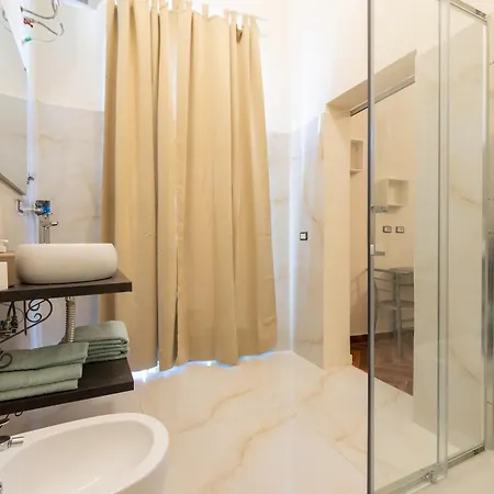 Domus Falcone بيت للعطل نابولي